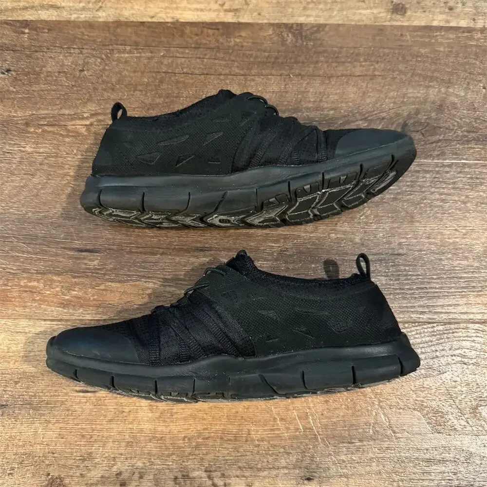 Skechers Black Slip-On Sneakers 9 Memory Foam Comfortable Casual Walking READ